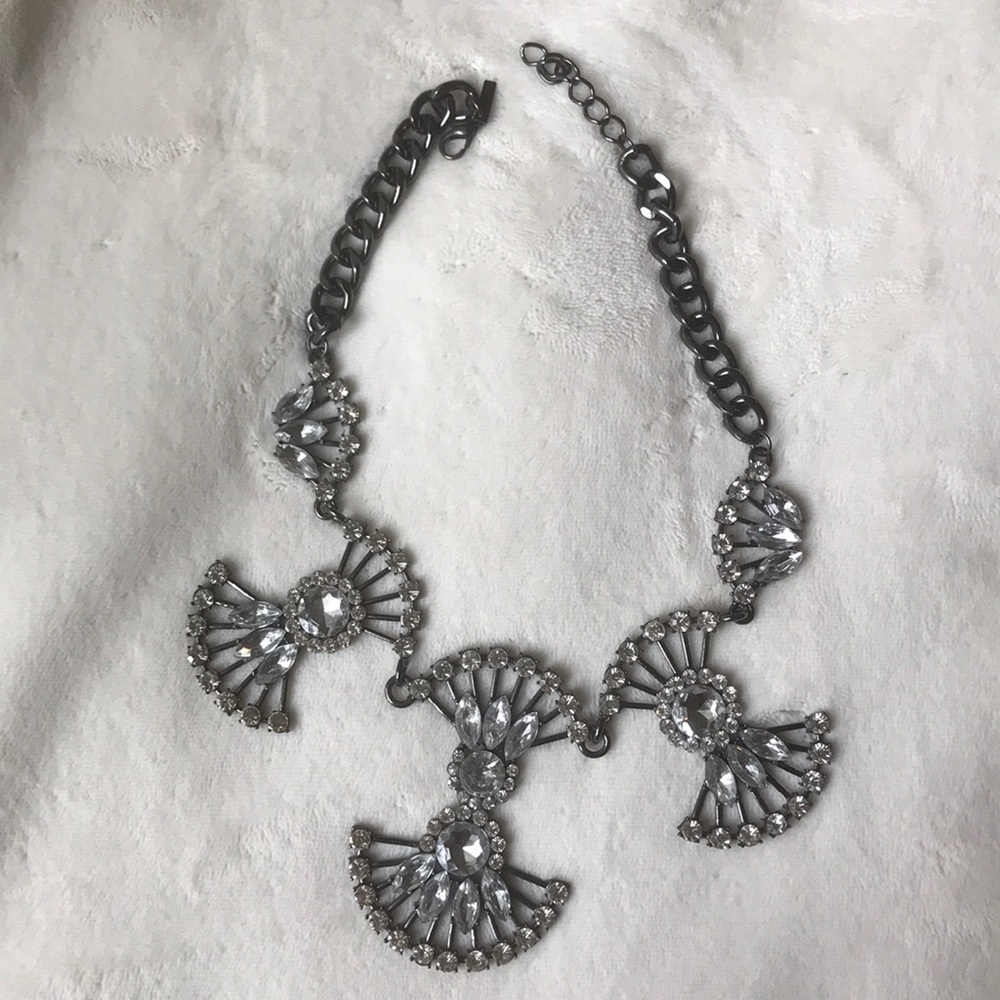 Costume style necklace